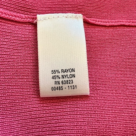 NWT CJ Banks 3X Bubblegum Pink Ribbed V-Neck Tshirt Casual Plus Size - Picture 7 of 8